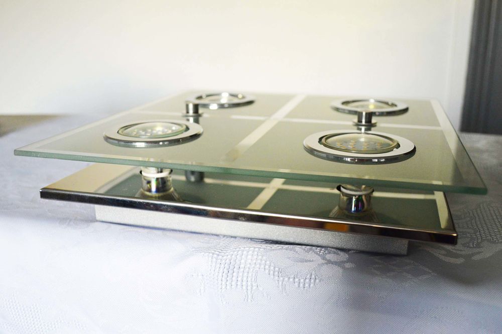 
lot de 2 plafonniers carr&eacute;s 4 spots en alu bross&eacute; 
Décoration