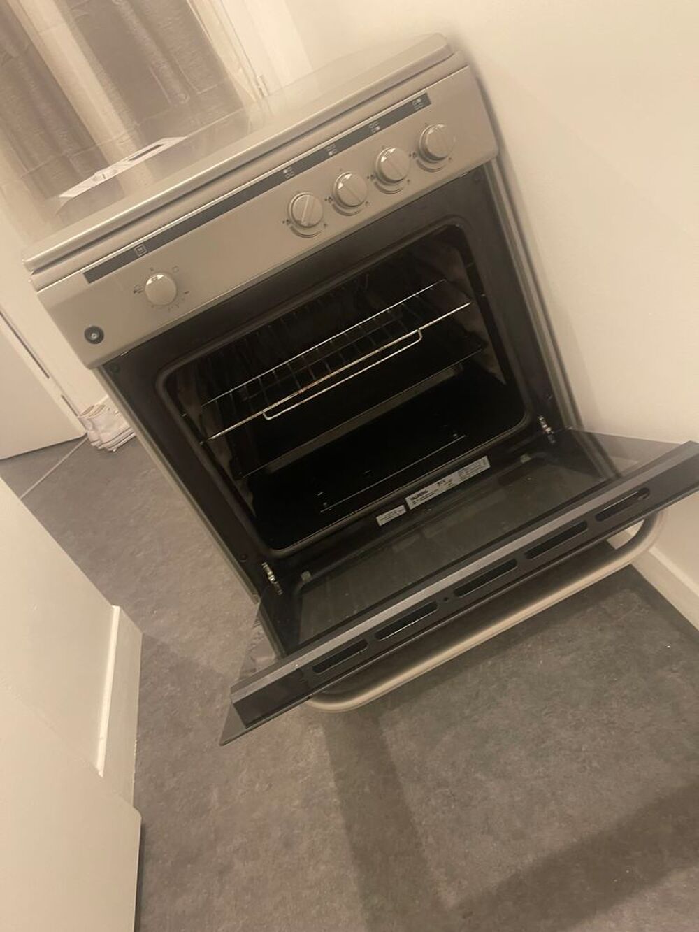 Cuisini&egrave;re &agrave; gaz Electroménager