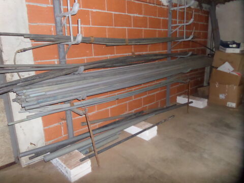 Tuyaux en P.V.C. pour �vacuation des eaux us�es 0.4 Eauze (32)