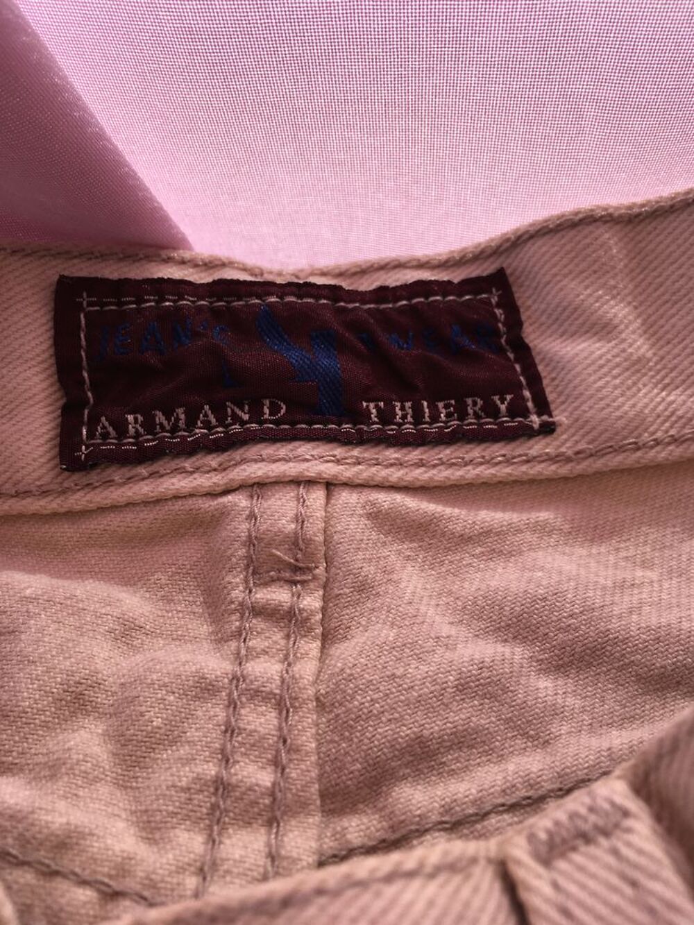Pantalon aspect jean beige Armand Thierry taille 48 Vêtements