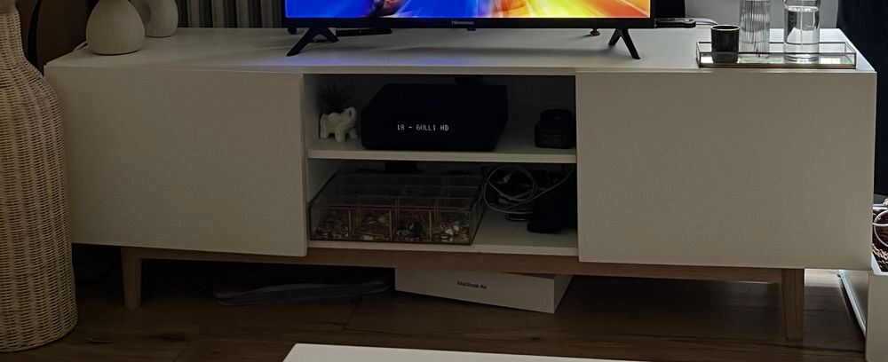 meuble t&eacute;l&eacute; Meubles