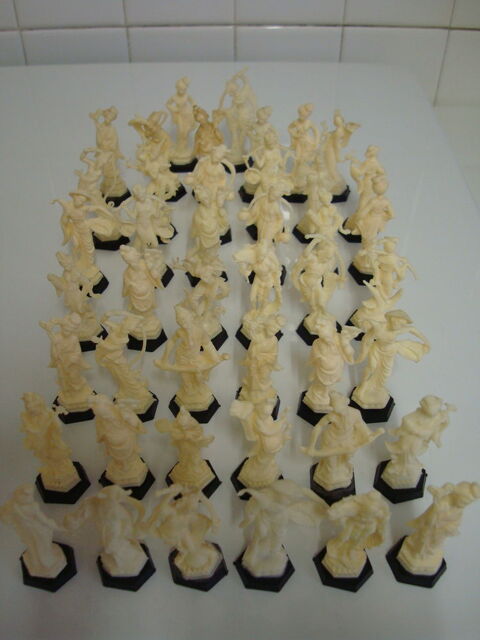 Statuette publicitaire,jouet ancien,caf� Maurice,publicit�. 18 Is-sur-Tille (21)