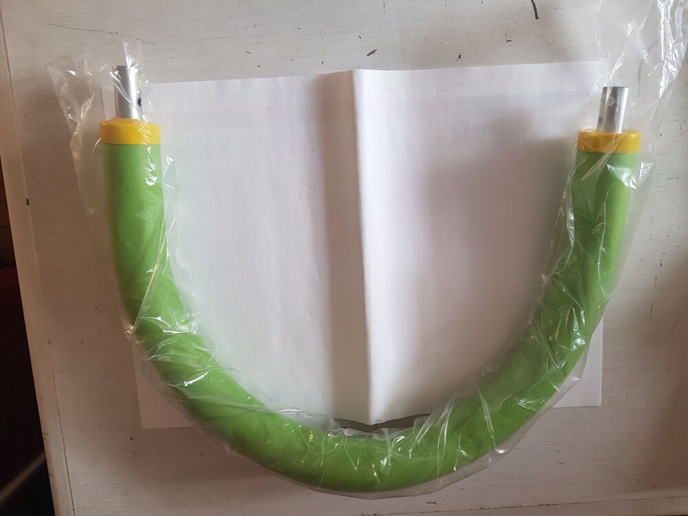 APPAREIL DE GYM COMPACT SIMPLE A UTILISER NEUF DANS CARTON Sports