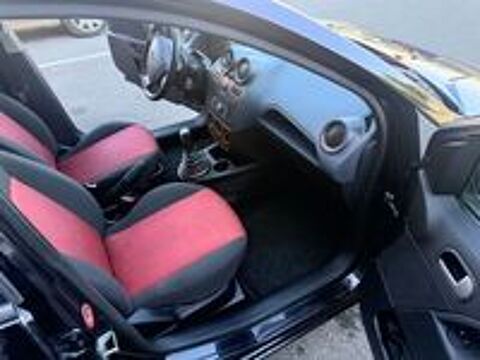Fiesta 1.4 Ghia 2007 occasion 01630 Saint-Genis-Pouilly