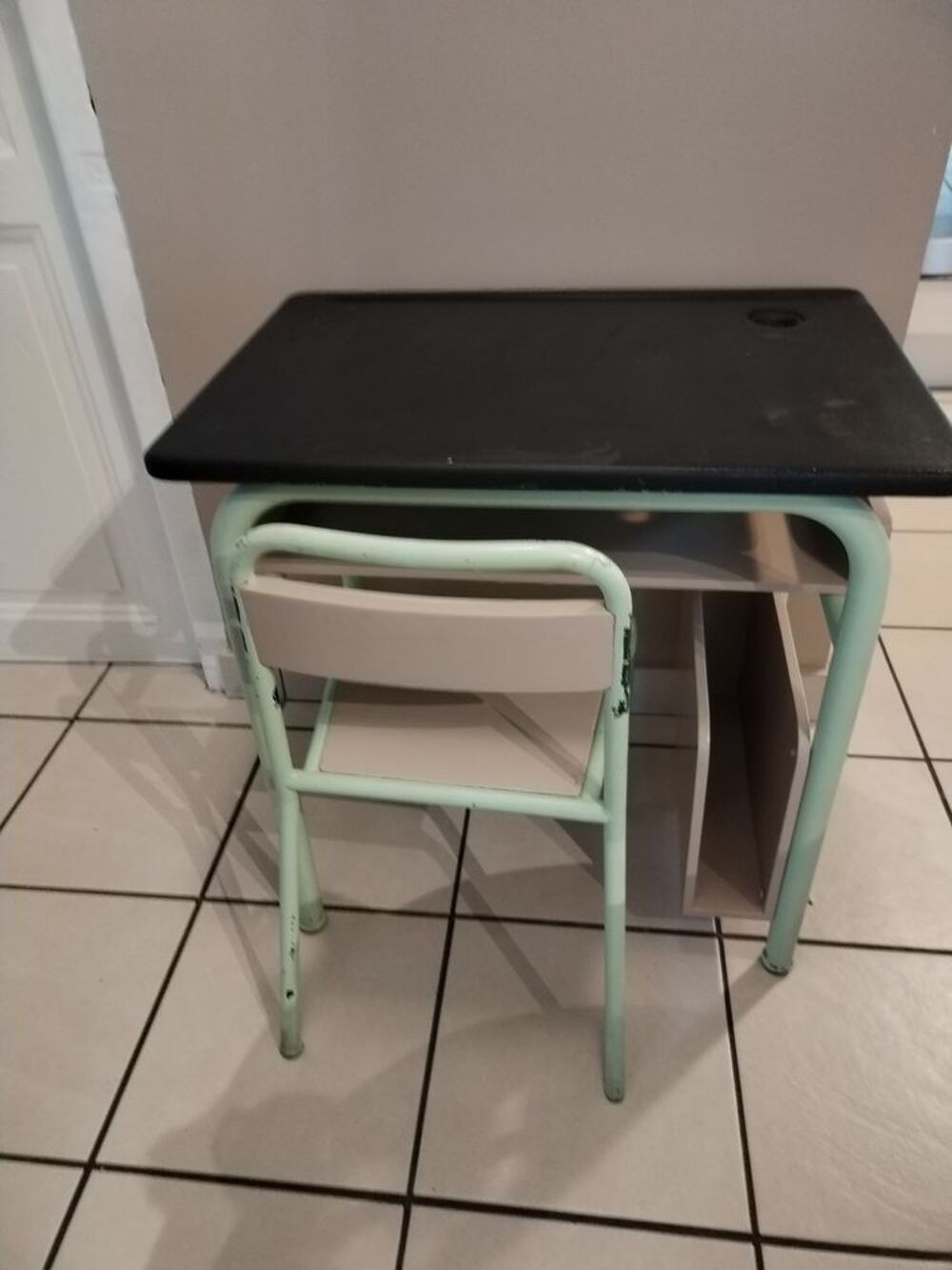 Bureau d'&eacute;colier et sa chaise Mobilier enfants