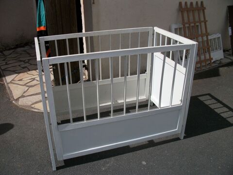 lit bb a barreaux 1m20x0,60 couleur blanc 50 Treize-Septiers (85)