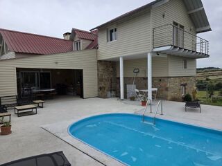 Maison à vendre 10 pièces 200 m²