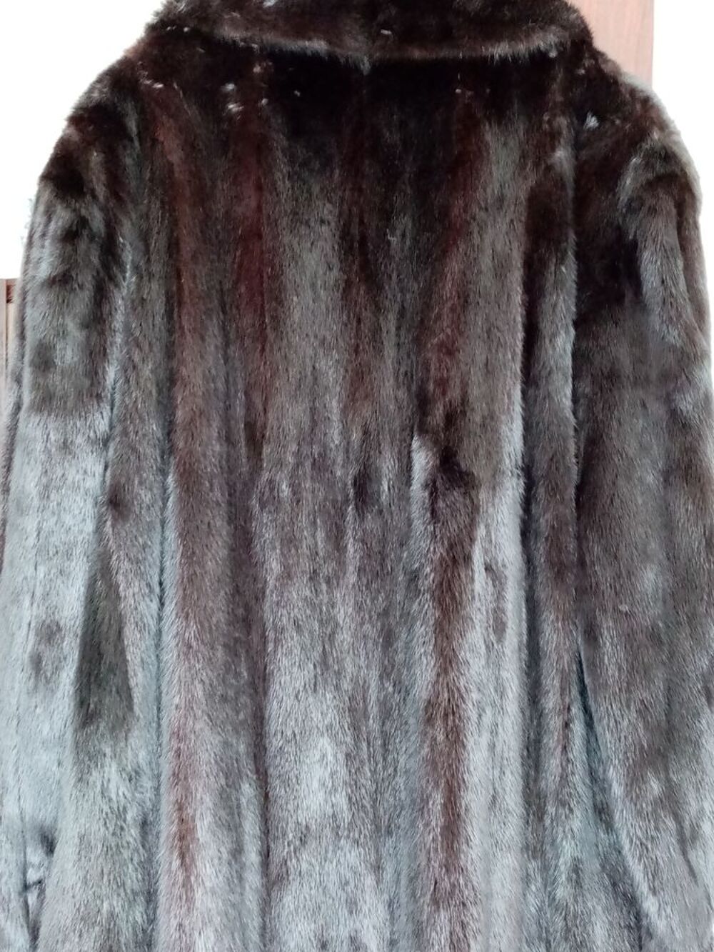 Manteau de fourrure (vison noir) Vêtements