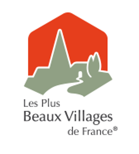 Commerce agro alimentaire dans plus beau village de France 60000 03140 Charroux