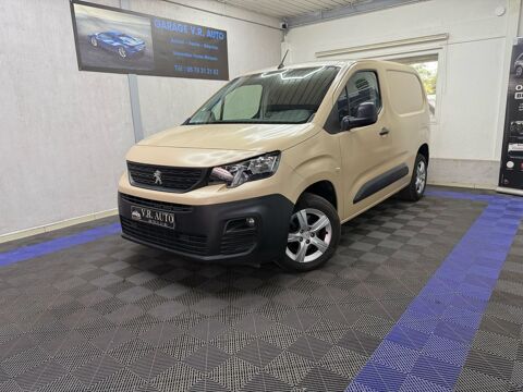 Peugeot Partner PARTNER FOURGON STANDARD 1000 KG BLUEHDI 130 S&S BVM6 GRIP 2020 occasion Vaulx-en-Velin 69120