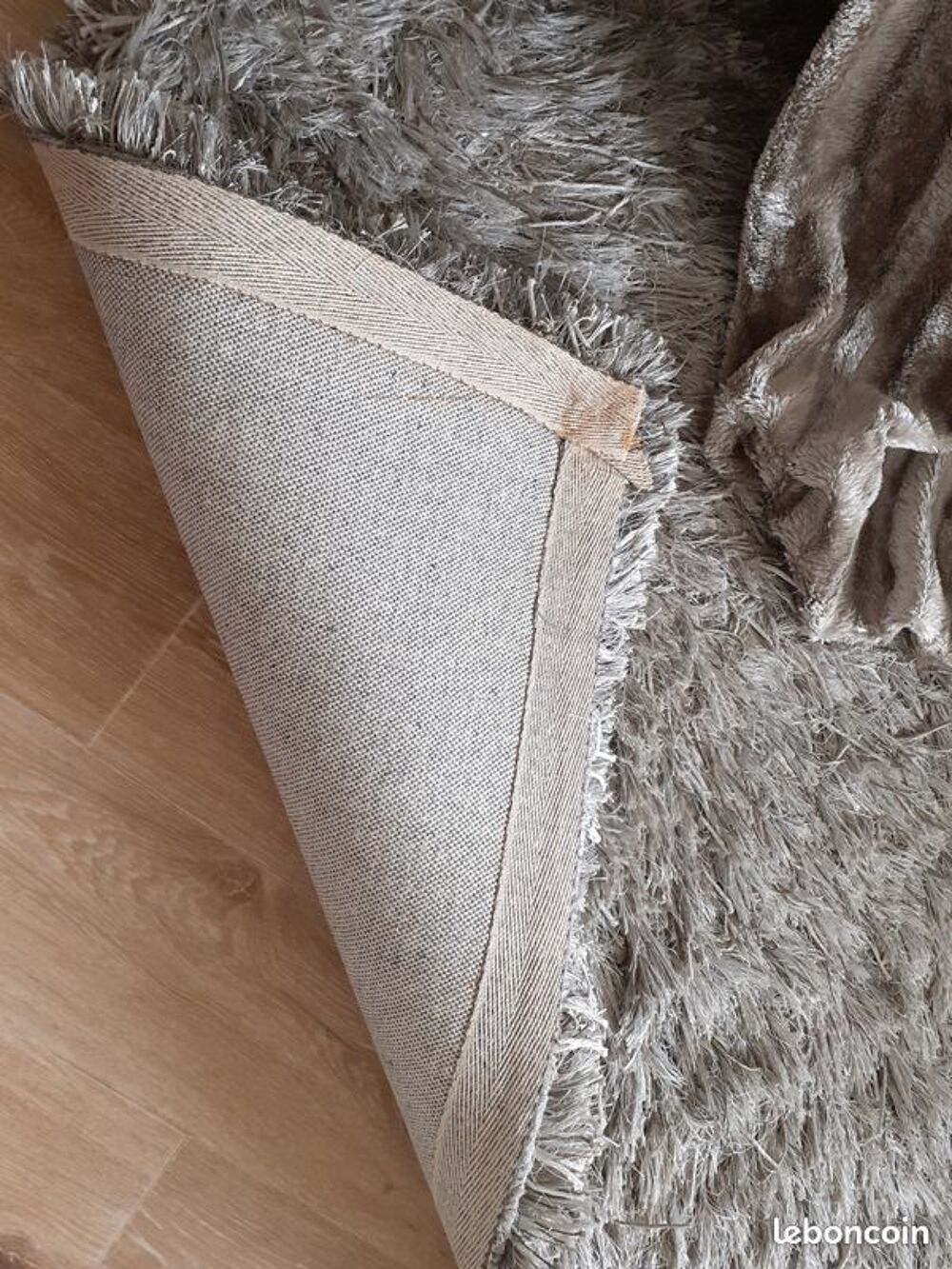 Tapis &agrave; m&egrave;che gris / taupe Décoration