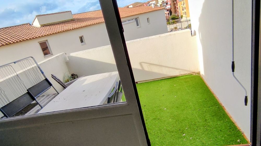 Vente Appartement Le Cap d'Agde : Proche Avant Port / Bas des falaises: Vue Chenal STUDIO-CABINE ( 26,71m² ) + terrasse 7,51m². Le cap d agde
