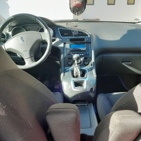 Peugeot 5008 1.6 HDi 112ch FAP BVM6 Access 5pl