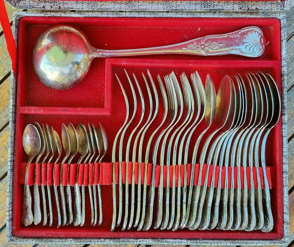 
M&Eacute;NAG&Egrave;RE COMPL&Egrave;TE EN M&Eacute;TAL ARGENTE ANN&Eacute;ES 30/40 Cuisine