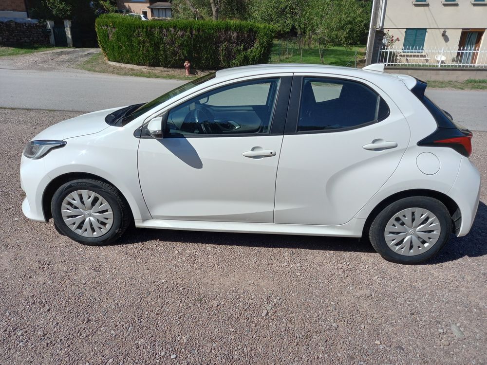 Yaris STE 1.5 DYNAMIC BUSINESS 116 GPS CAMERA 2 PLACES 36431 KMS 2024 occasion 88220 Urim&eacute;nil