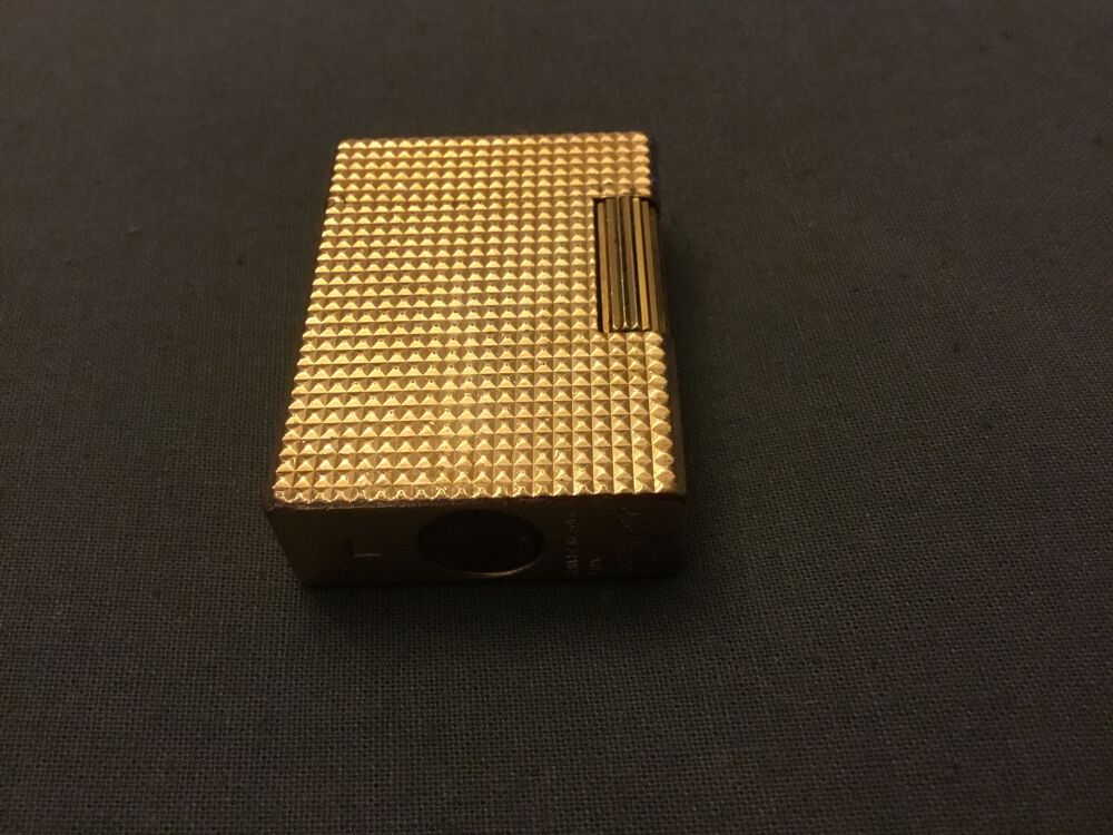 briquet laque noire Dupont Windsor Bijoux et montres