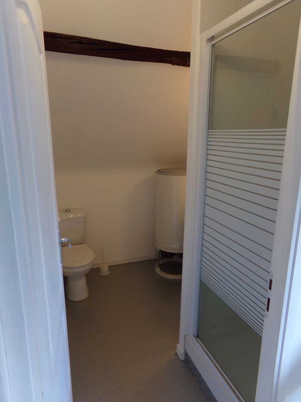 Location Appartement STUDIO meublé Proche UCO,gare, TCComprises Angers