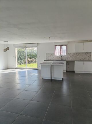  Maison � vendre 7 pi�ces 140 m� Ferri�res-en-g�tinais