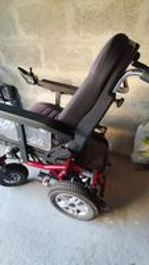   Fauteuil roulant electrique 