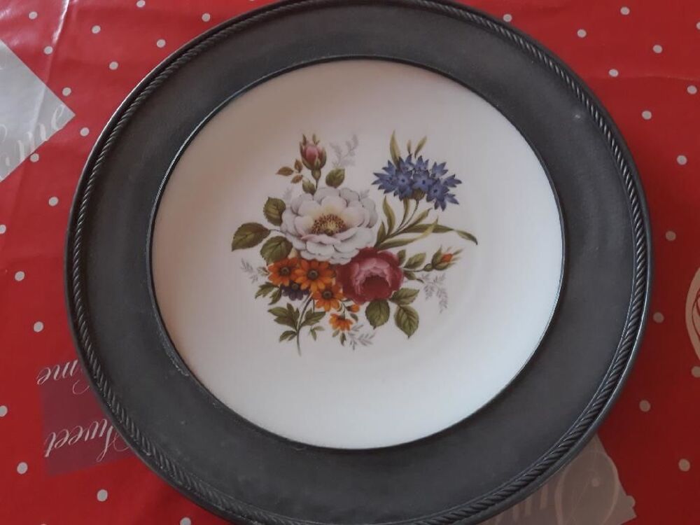 ASSIETTE DECORATIVE Décoration