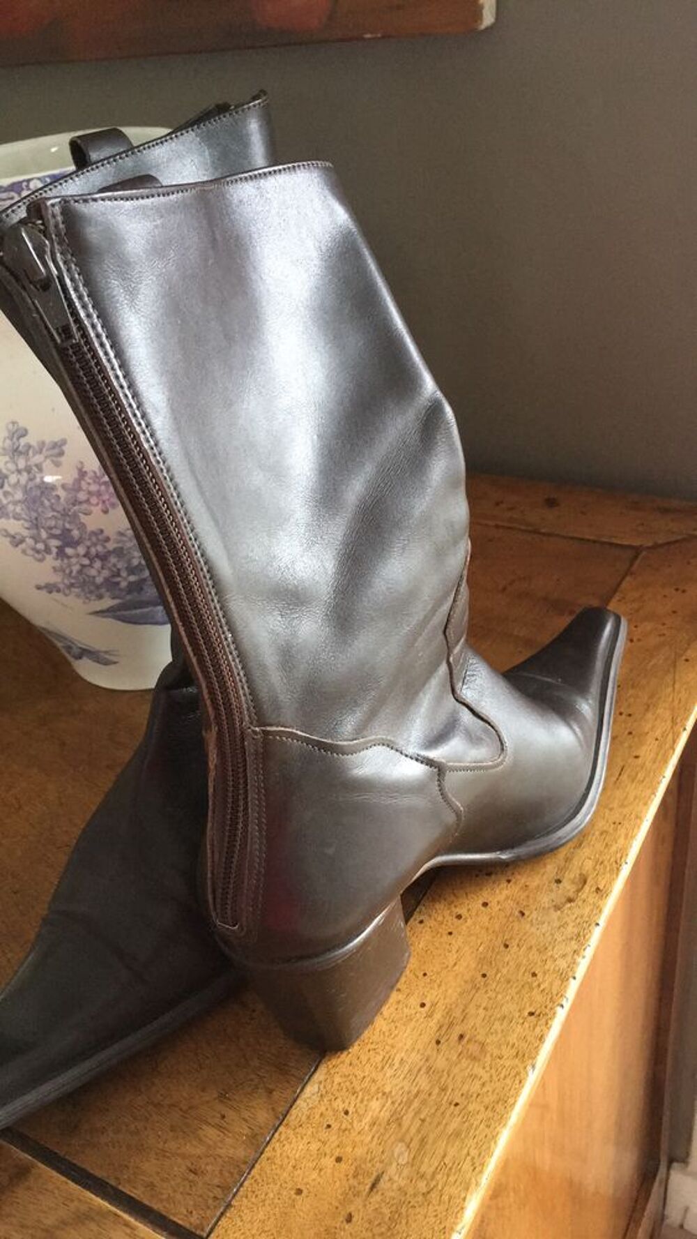 boots marrons t 40 ,cuir souple,doubl&eacute;es,style cow-boy !! Chaussures