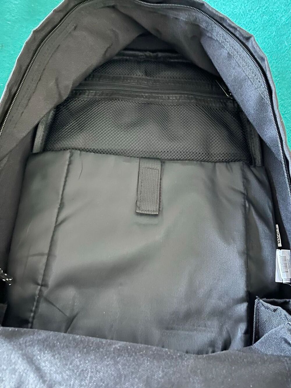 sac a dos eastpak avev compartiments Maroquinerie