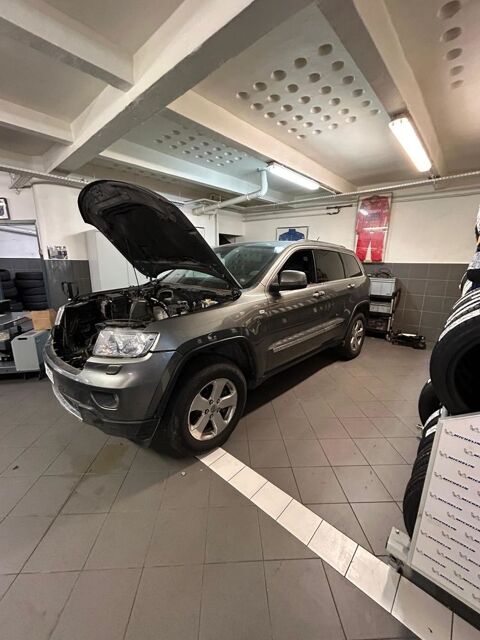 Jeep Grand Cherokee V6 3.0 CRD FAP 241 Overland A 2012 occasion Cannes La Bocca 06150