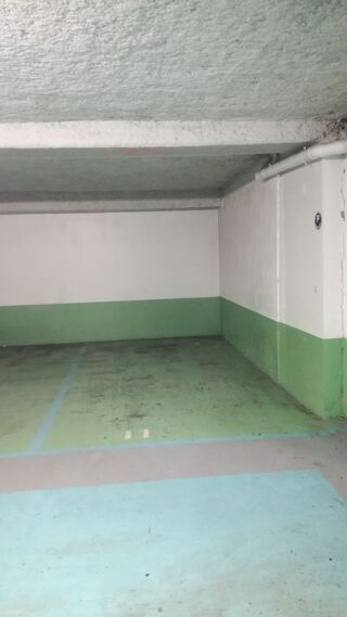  Parking / Garage à louer 8 m² Nogent-sur-marne