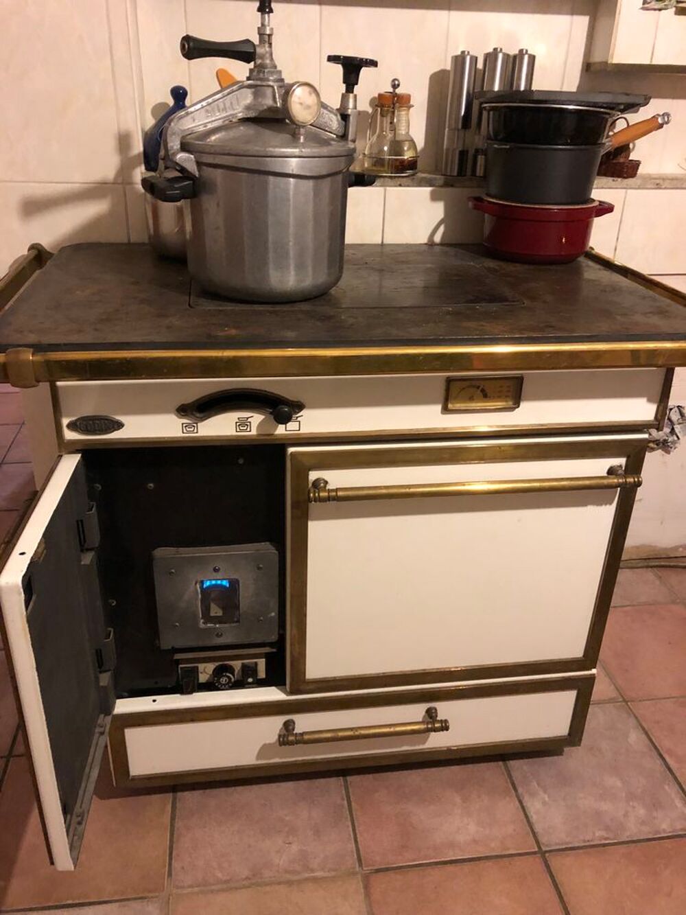 Cuisini&egrave;re tout gaz Electroménager