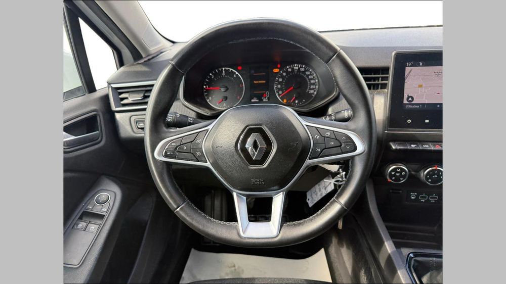 Clio V Clio Blue dCi 100 - 21N Business 2021 occasion 91310 Montlh&eacute;ry