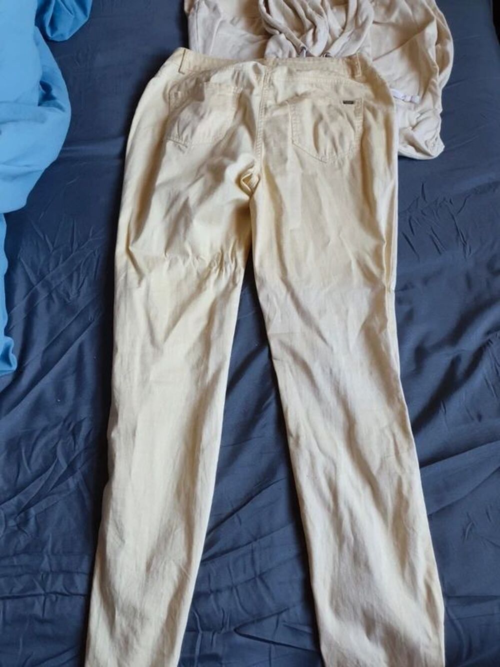 Lot pull &agrave; capuche et pantalons Flash Lights Vêtements