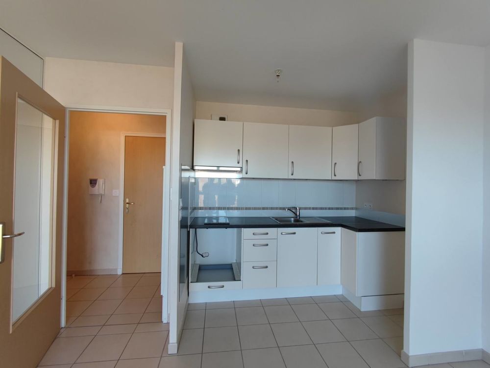 Vente Appartement APPARTEMENT T2 PROCHE CHU FRANCOIS MITTERRAND Saint-apollinaire