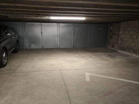  Parking / Garage  louer 11 m