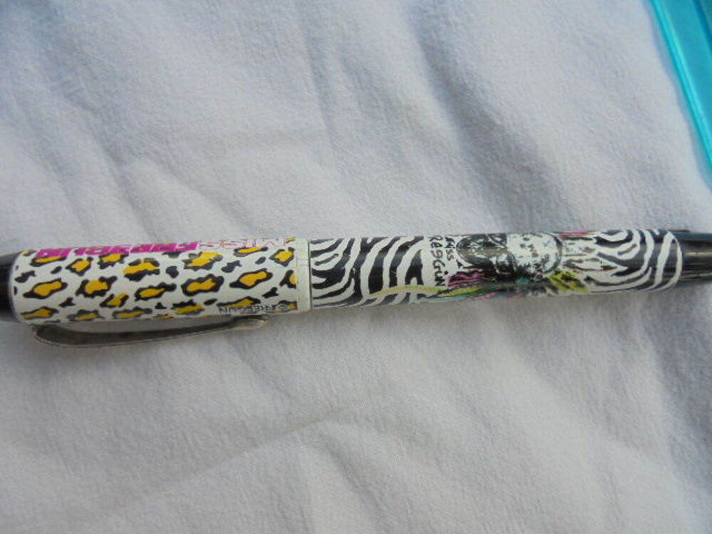 Lot Stylo encre/r&egrave;gle/crit&eacute;rium D�coration