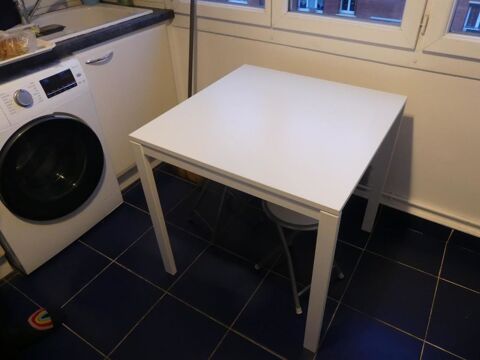 Table blanche en m�lanine 30 Maisons-Alfort (94)