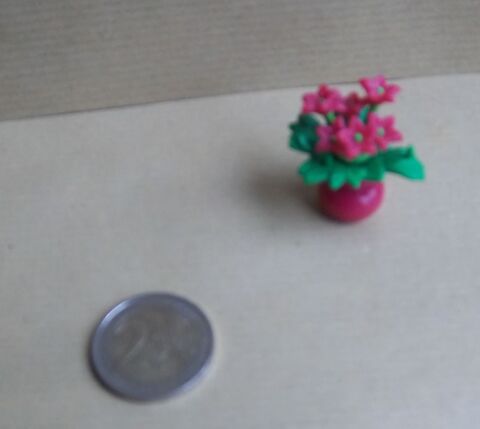 Vase rouge avec fleurs rouge Playmobil 1 Colombier-Fontaine (25)