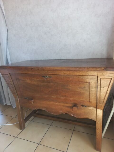 MAIE en bois 70 Yzeure (03)