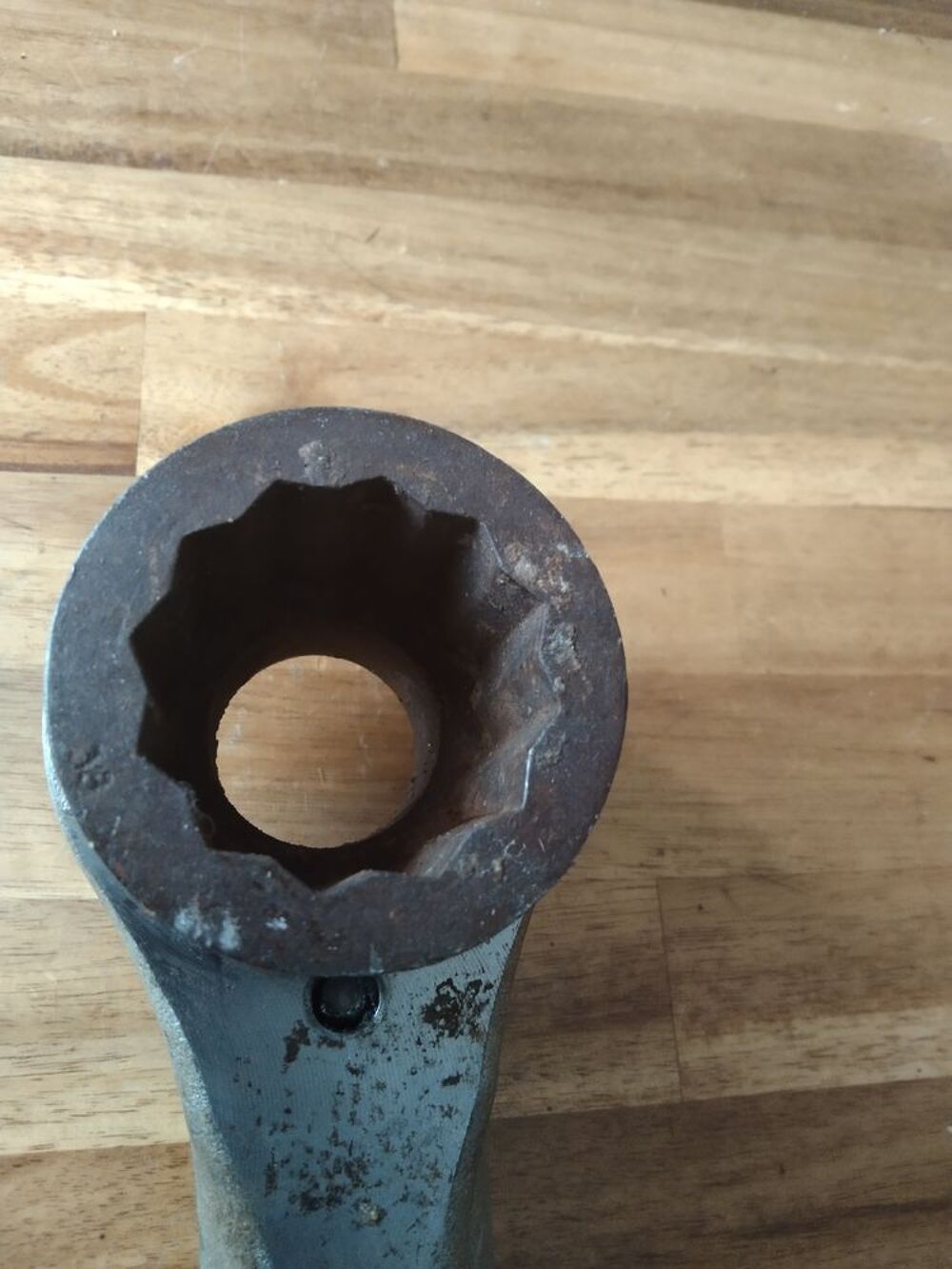 clef &agrave; cliquet rochet traversant double , 38 Bricolage