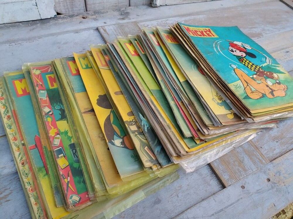 Lot 73 Num&eacute;ros Le Journal de Mickey Ann&eacute;e 1954 &agrave; 1956
