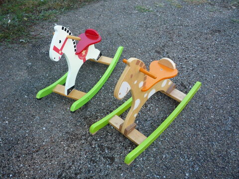 Cheval � bascule en bois/Janod 45 Castres (81)