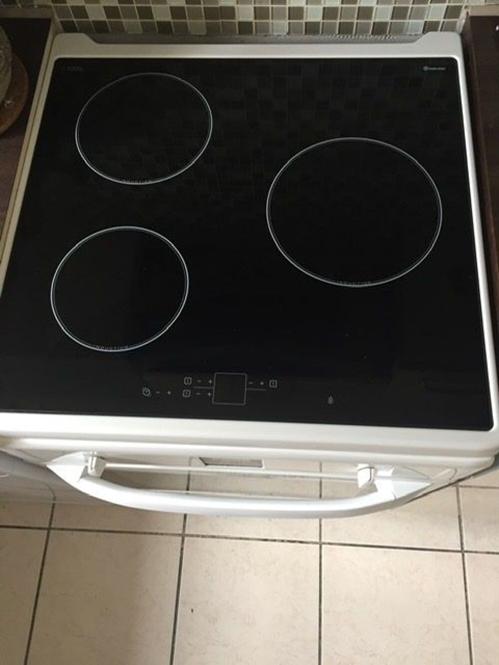 Gazini&egrave;re &eacute;lectrique induction plus four Electromnager