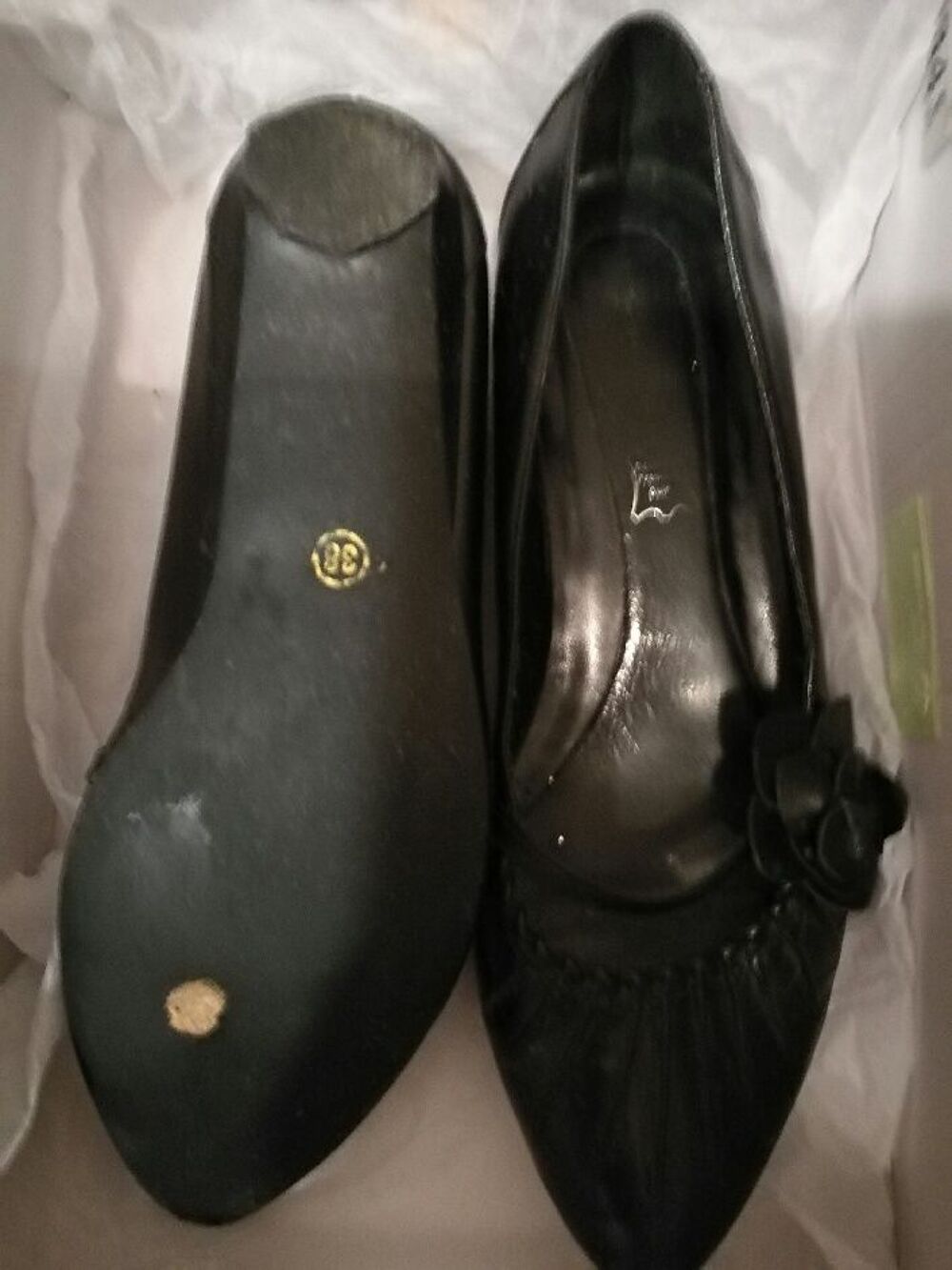 Chaussures Ballerine noire marque Andr&eacute; Taille 37 Chaussures