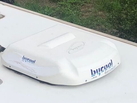 Pi&egrave;ces et &eacute;quipements Caravaning Pi&egrave;ces et &eacute;quipements Caravaning  occasion Marseille 13008