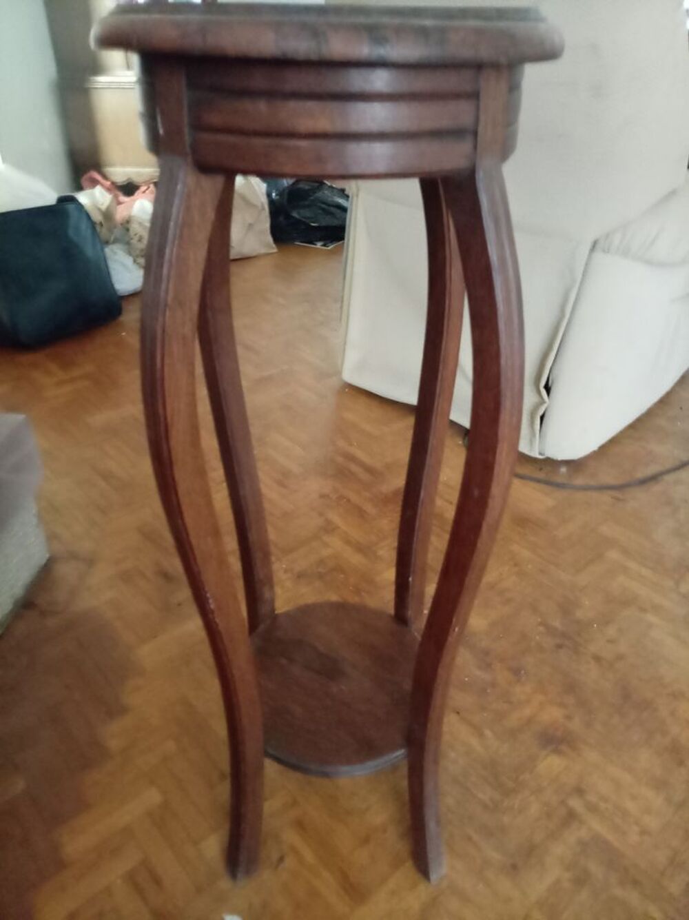 Tr&egrave;s joli support vase en bois Meubles