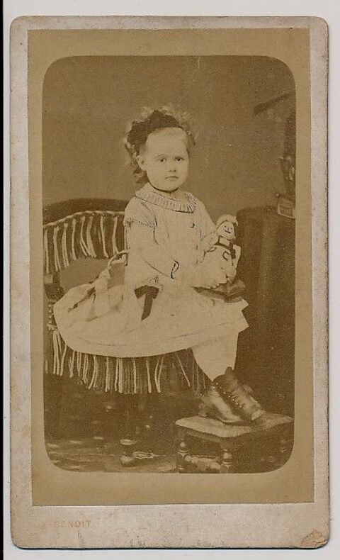 Portrait Fillette Poupée Photo E.Benoit à Compiègne ca1880 12 Loches (37)