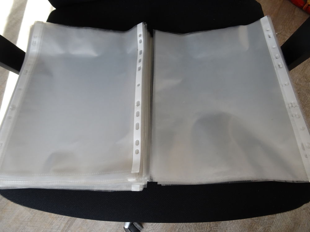 100 pochettes transparentes format A4 Matériel informatique