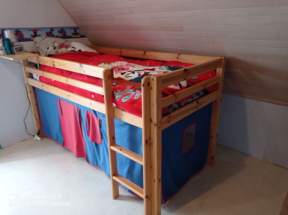 LIT CABANE POUR ENFANT 5 &agrave; 12 ANS 70 euros Mobilier enfants