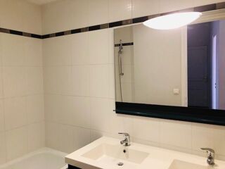  Appartement à louer 4 pièces 94 m²