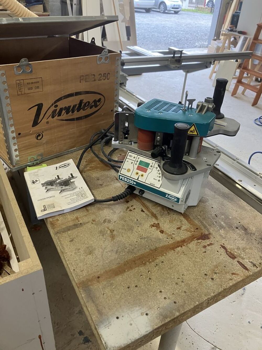 PLAQUEUSE DE CHANTS VIRUTEX PEB250 Bricolage