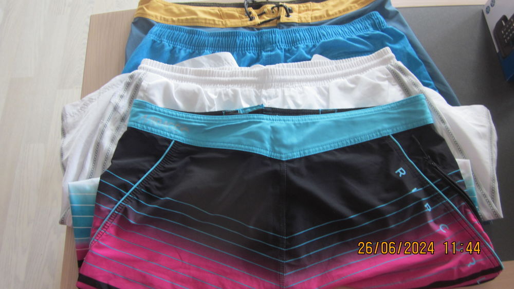 LOT DE 6 SHORTS DE BAIN RIP CURL QUIKSILVER ET ADIDAS T XL Vêtements